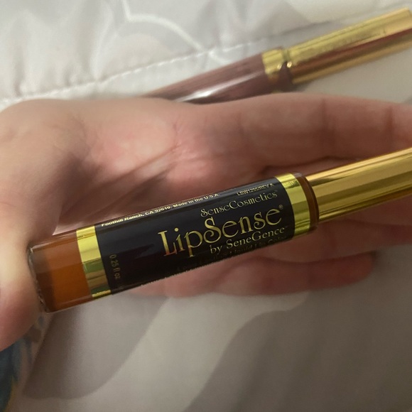 Pair of new, sealed, LipSense Lipsticks! - Picture 4 of 4